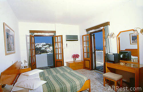 Santorini Palace 6